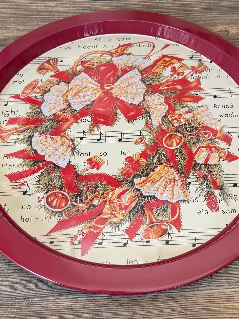 Vintage Holiday Wreath Serving Tray in Red